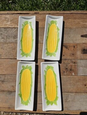 Set Of 4 Vintage Corn On The Cob Holder Ceramic Dishes Made In Japan
